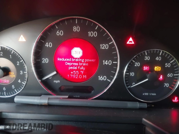 2006 Mercedes-Benz E-Class 3.5L with VIN WDBUF56J46A862443, listed as a IAAI auction lot 41877924 with 17,920 mi miles. Bid and sale history available at carsss.com. Image 7.