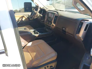 2017 GMC Sierra 2500HD Denali with VIN 1GT12UEG5HF177129, listed as a IAAI auction lot 41253163 with 183,743 mi miles. Bid and sale history available at carsss.com. Image 5.