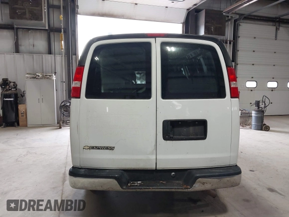 2019 Chevrolet Express Cargo с VIN 1GCWGBFG0K1195312, выставлен на аукционе IAAI как лот 42314484 с пробегом Не указан миль и . История ставок и продаж доступна на DreamBid. Изображение 16.