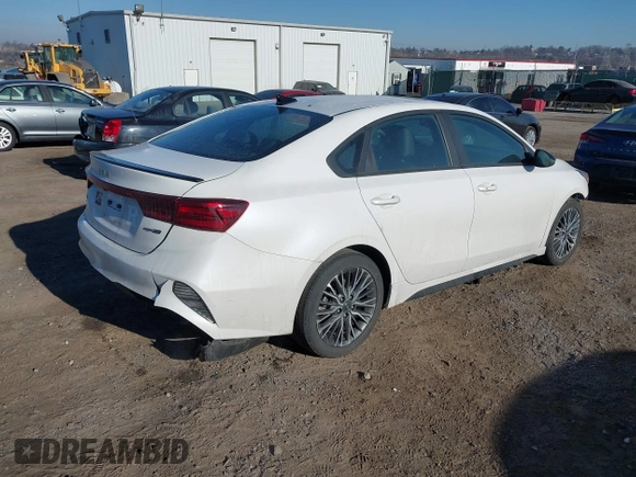 2022 Kia Forte GT-Line with VIN 3KPF54ADXNE485587, listed as a IAAI auction lot 41672256 with 26,337 mi miles and . Bid and sale history available at carsss.com. Image 4.