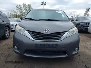 2012 Toyota Sienna XLE AAS with VIN 5TDYK3DC0CS252965, listed as a IAAI auction lot 42059909 with 321,983 mi miles and . Bid and sale history available at carsss.com. Image 12.