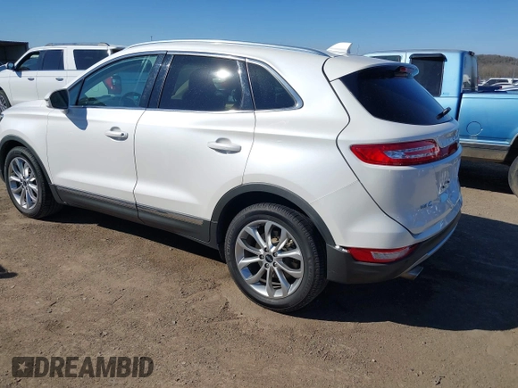 2015 Lincoln MKC z VIN 5LMCJ1A94FUJ13781, wystawiony jako IAAI lot #41761324 z przebiegiem 139 196 mil mil oraz . Historia ofert i sprzedaży dostępna na DreamBid. Obrazek 3.