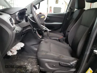 2020 Chevrolet Trax LT with VIN 3GNCJPSB5LL230066, listed as a Copart auction lot 47265815 with 32,501 mi miles and Salvage Title. Bid and sale history available at carsss.com. Image 7.
