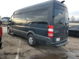 2015 Mercedes-Benz Sprinter Passenger with VIN WDZPE8CC5F5976078, listed as a Copart auction lot 87426104 with 61,098 mi miles and Salvage Title. Bid and sale history available at carsss.com. Image 2.