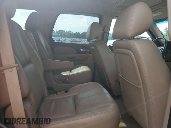 2012 Chevrolet Tahoe LT z VIN 1GNSCBE03CR259836, wystawiony jako Copart lot #60796305 z przebiegiem 258 387 mil mil oraz Szkoda całkowita • Salvage title. Historia ofert i sprzedaży dostępna na DreamBid. Obrazek 11.