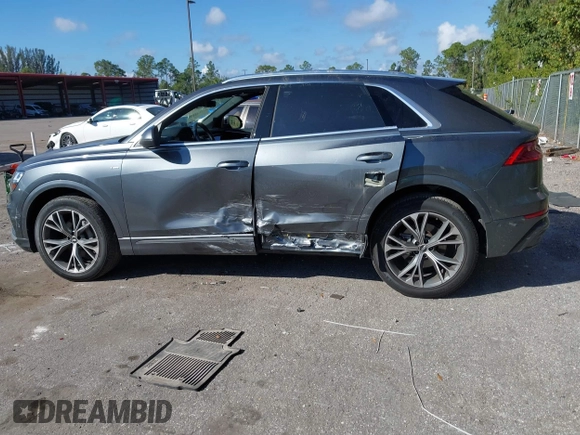 2021 Audi Q8 Premium Plus z VIN WA1EVAF15MD035056, wystawiony jako IAAI lot #41534412 z przebiegiem 65 579 mil mil oraz . Historia ofert i sprzedaży dostępna na DreamBid. Obrazek 15.