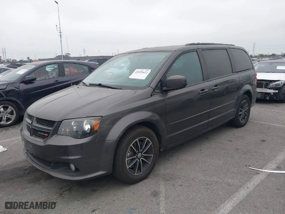 2017 Dodge Grand Caravan GT with VIN 2C4RDGEG5HR761229, listed as a IAAI auction lot 42029422 with 211,600 mi miles. Bid and sale history available at carsss.com. Image 6.