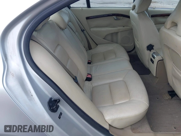 2007 Volvo S80 I6 with VIN YV1AS982871041161, listed as a IAAI auction lot 42171679 with 176,275 mi miles. Bid and sale history available at carsss.com. Image 8.