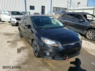 2013 Ford Focus SE with VIN 1FADP3K28DL217108, listed as a Copart auction lot 48513975 with 136,746 mi miles and Non Repairable. Bid and sale history available at carsss.com. Image 13.