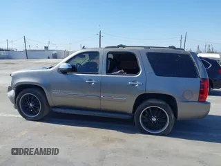 2012 Chevrolet Tahoe LTZ с VIN 1GNSCCE08CR297245, выставлен на аукционе IAAI как лот 40194964 с пробегом 117 007 миль миль и . История ставок и продаж доступна на DreamBid. Изображение 14.