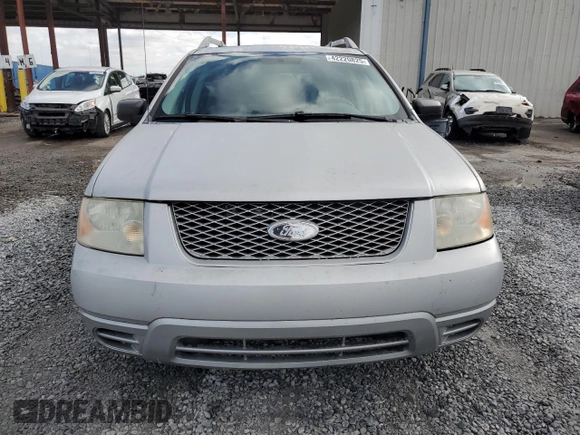 2005 Ford Freestyle SE with VIN 1FMZK01175GA41261, listed as a Copart auction lot 42220825 with 173,670 mi miles and Salvage Title. Bid and sale history available at carsss.com. Image 5.