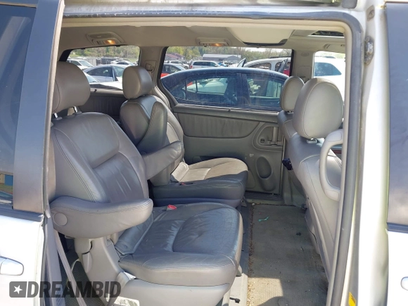 2005 Toyota Sienna XLE with VIN 5TDZA22CX5S238787, listed as a IAAI auction lot 42065394 with 293,652 mi miles and . Bid and sale history available at DreamBid. Image 8.