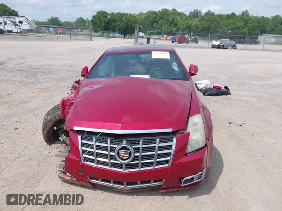2014 Cadillac CTS Performance z VIN 1G6DG1E33E0135490, wystawiony jako IAAI lot #42274193 z przebiegiem 83 556 mil mil oraz . Historia ofert i sprzedaży dostępna na DreamBid. Obrazek 12.