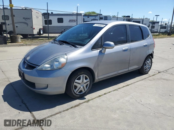 2008 Honda Fit z VIN JHMGD38498S053208, wystawiony jako Copart lot #51540825 z przebiegiem 174 509 mil mil oraz Szkoda całkowita • Salvage title. Historia ofert i sprzedaży dostępna na DreamBid. Obrazek 1.