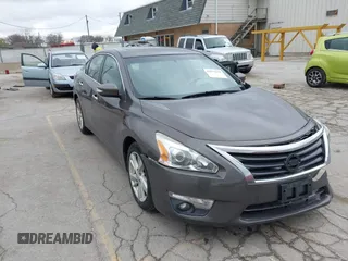2013 Nissan Altima SV with VIN 1N4AL3AP7DN485373, listed as a IAAI auction lot 41979519 with 171,081 mi miles and . Bid and sale history available at carsss.com. Image 1.