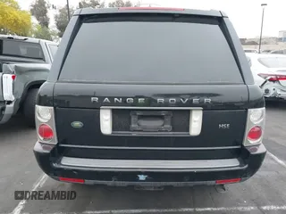 2007 Land Rover Range Rover HSE z VIN SALMF15427A242139, wystawiony jako IAAI lot #42344290 z przebiegiem 93 539 mil mil oraz . Historia ofert i sprzedaży dostępna na DreamBid. Obrazek 13.