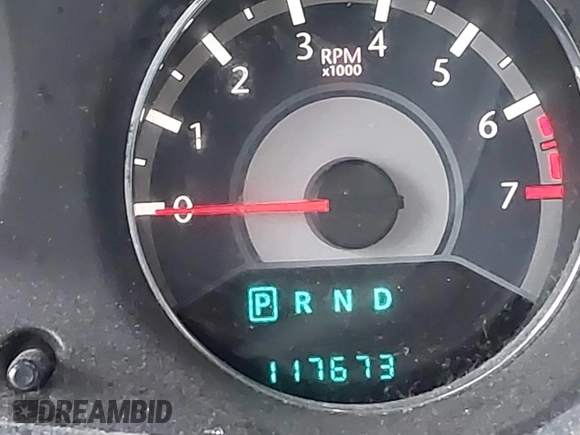 2014 Chrysler 200 Touring with VIN 1C3CCBBB1EN165049, listed as a IAAI auction lot 42005572 with 117,673 mi miles and . Bid and sale history available at carsss.com. Image 16.