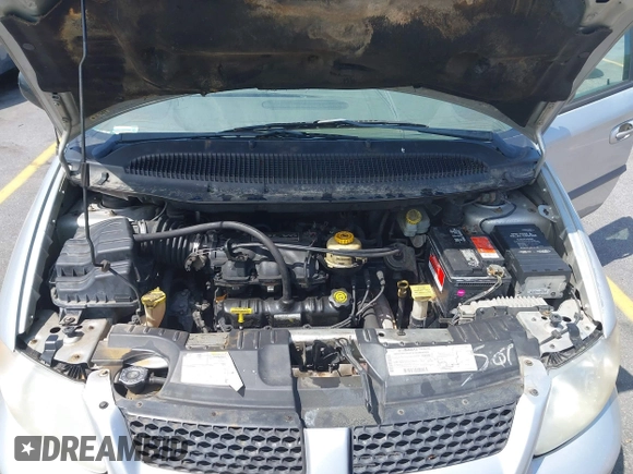 2002 Dodge Caravan Sport with VIN 2B4GP44362R699632, listed as a IAAI auction lot 42088557 with 237,844 mi miles. Bid and sale history available at carsss.com. Image 10.