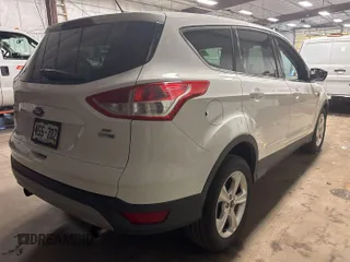 2013 Ford Escape SE z VIN 1FMCU9G93DUD04038, wystawiony jako IAAI lot #42587629 z przebiegiem 213 211 mil mil oraz . Historia ofert i sprzedaży dostępna na DreamBid. Obrazek 26.