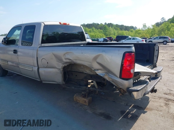 2005 Chevrolet Silverado 1500 LS with VIN 1GCEC19Z35Z182266, listed as a IAAI auction lot 41984822 with 248,879 mi miles and . Bid and sale history available at DreamBid. Image 6.