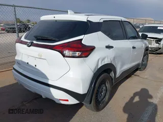 2023 Nissan Kicks S z VIN 3N1CP5BV4PL571134, wystawiony jako IAAI lot #41895869 z przebiegiem 25 128 mil mil oraz . Historia ofert i sprzedaży dostępna na DreamBid. Obrazek 4.