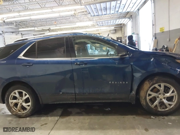 2020 Chevrolet Equinox LT with VIN 3GNAXVEXXLL161540, listed as a IAAI auction lot 41611309 with 67,784 mi miles. Bid and sale history available at carsss.com. Image 14.