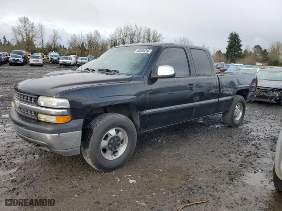 2002 Chevrolet Silverado 1500 LT with VIN 1GCEK19T42E150069, listed as a Copart auction lot 50096245 with 105,141 mi miles and Salvage Title. Bid and sale history available at carsss.com. Image 1.