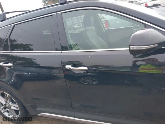 2019 Hyundai Santa Fe XL Limited Ultimate with VIN KM8SR4HF8KU310967, listed as a IAAI auction lot 41419941 with 91,015 mi miles. Bid and sale history available at carsss.com. Image 14.