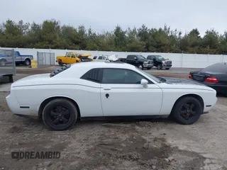 2011 Dodge Challenger with VIN 2B3CJ4DG8BH588321, listed as a IAAI auction lot 41735639 with 1 mi miles. Bid and sale history available at carsss.com. Image 13.