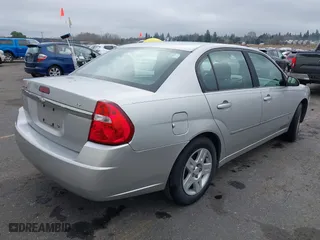2006 Chevrolet Malibu LT w/0LT with VIN 1G1ZT51F16F183132, listed as a IAAI auction lot 41372024 with 132,885 mi miles. Bid and sale history available at carsss.com. Image 4.