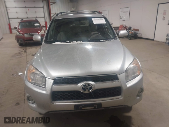2009 Toyota RAV4 Ltd with VIN JTMBF31VX9D017204, listed as a IAAI auction lot 41630093 with 210,590 mi miles. Bid and sale history available at carsss.com. Image 12.