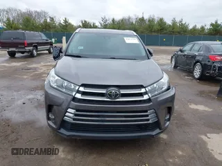 2019 Toyota Highlander Limited with VIN 5TDDZRFH0KS964865, listed as a IAAI auction lot 42032349 with 142,811 mi miles and . Bid and sale history available at DreamBid. Image 12.