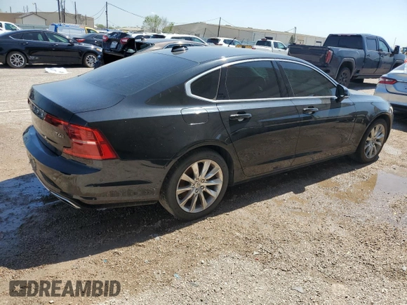 2017 Volvo S90 Momentum with VIN YV1A22MK8H1004500, listed as a Copart auction lot 49514025 with 85,847 mi miles and Clean Title. Bid and sale history available at carsss.com. Image 3.