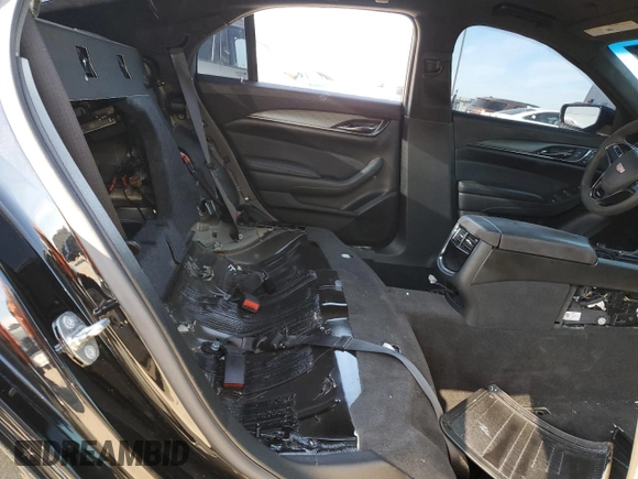 2016 Cadillac CTS-V z VIN 1G6A15S66G0168724, wystawiony jako Copart lot #89047835 z przebiegiem Nie podano mil oraz Nie do naprawy • Non repairable. Historia ofert i sprzedaży dostępna na DreamBid. Obrazek 10.