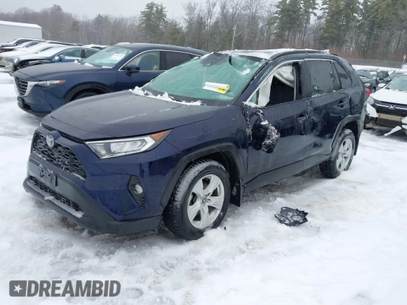 2020 Toyota RAV4 XLE with VIN 2T3P1RFV4LC117598, listed as a IAAI auction lot 41556701 with 38,447 mi miles. Bid and sale history available at carsss.com. Image 16.