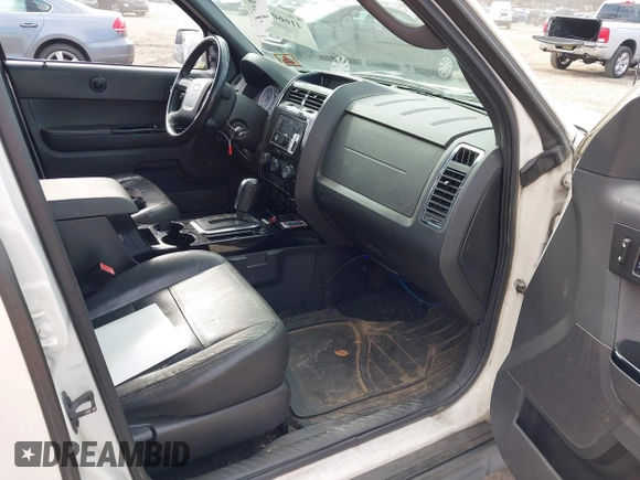 2012 Ford Escape Limited with VIN 1FMCU0E7XCKB71186, listed as a IAAI auction lot 41660455 with 160,863 mi miles. Bid and sale history available at carsss.com. Image 5.