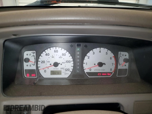 2002 Mitsubishi Montero ES z VIN JA4LS21H32J058330, wystawiony jako Copart lot #83523844 z przebiegiem 186 781 mil mil oraz Szkoda całkowita • Salvage title. Historia ofert i sprzedaży dostępna na DreamBid. Obrazek 9.