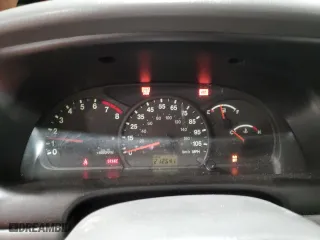 2000 Suzuki Grand Vitara JLX with VIN JS3TD62V1Y4113961, listed as a Copart auction lot 41488995 with 212,541 mi miles and Salvage Title. Bid and sale history available at carsss.com. Image 9.