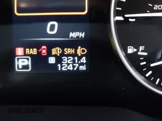 2025 Subaru Forester Touring с VIN JF2SLDTCXSH472743, выставлен на аукционе IAAI как лот 42115023 с пробегом 1 247 миль миль и . История ставок и продаж доступна на DreamBid. Изображение 15.