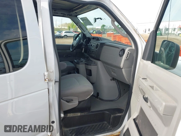 2010 Ford Econoline Passenger XL с VIN 1FBNE3BL6ADA30909, выставлен на аукционе IAAI как лот 42383904 с пробегом 284 194 миль миль и . История ставок и продаж доступна на DreamBid. Изображение 5.