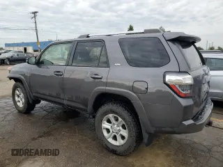 2020 Toyota 4Runner SR5 with VIN JTEBU5JR6L5757396, listed as a Copart auction lot 58993555 with 115,663 mi miles and Salvage title. Bid and sale history available at DreamBid. Image 2.