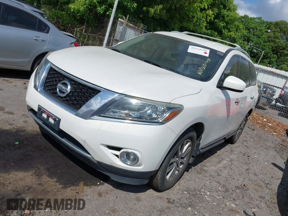 2014 Nissan Pathfinder SV with VIN 5N1AR2MN7EC624360, listed as a IAAI auction lot 42134538 with 167,492 mi miles. Bid and sale history available at carsss.com. Image 2.