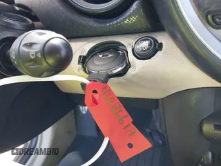 2013 MINI Convertible S с VIN WMWZP3C57DT551118, выставлен на аукционе IAAI как лот 41086617 с пробегом 108 049 миль миль и . История ставок и продаж доступна на DreamBid. Изображение 11.