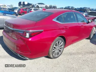 2020 Lexus ES with VIN 58ADZ1B13LU071276, listed as a IAAI auction lot 41298403 with 18,549 mi miles. Bid and sale history available at carsss.com. Image 4.