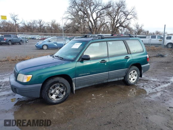 2001 Subaru Forester L with VIN JF1SF63501G733293, listed as a IAAI auction lot 41922722 with 333,291 mi miles. Bid and sale history available at carsss.com. Image 2.