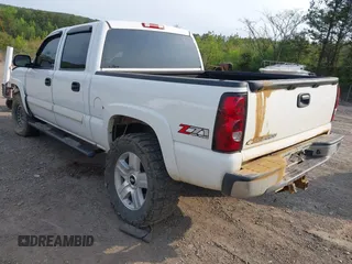 2007 Chevrolet Silverado 1500 LT3 with VIN 2GCEK13Z071170471, listed as a IAAI auction lot 42036918 with 257,478 mi miles and . Bid and sale history available at DreamBid. Image 3.