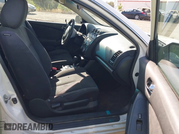 2012 Nissan Altima S z VIN 1N4AL2AP0CC258367, wystawiony jako IAAI lot #41879502 z przebiegiem 202 231 mil mil oraz . Historia ofert i sprzedaży dostępna na DreamBid. Obrazek 5.