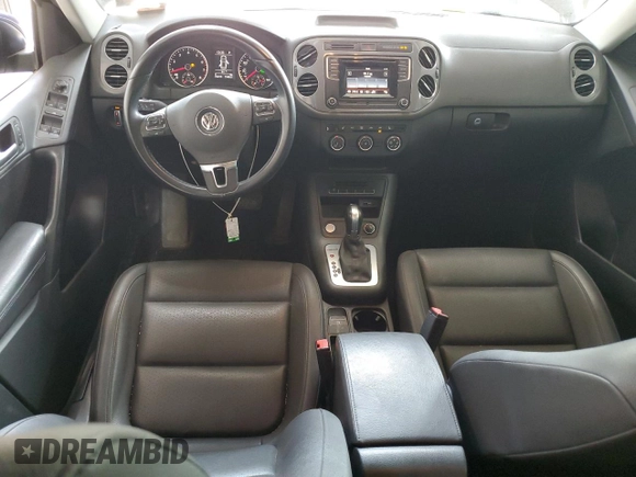 2016 Volkswagen Tiguan S z VIN WVGBV7AX6GW529387, wystawiony jako Copart lot #56159045 z przebiegiem 76 213 mil mil oraz Szkoda całkowita • Salvage title. Historia ofert i sprzedaży dostępna na DreamBid. Obrazek 8.