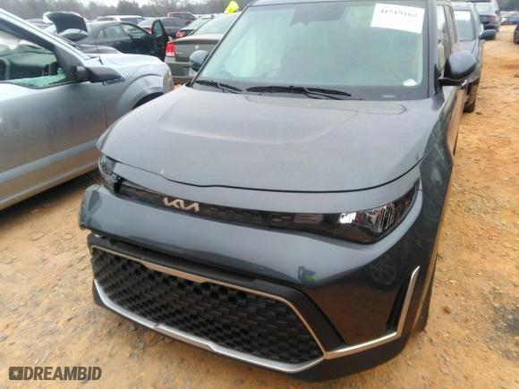2024 Kia Soul LX with VIN KNDJ23AU1R7916854, listed as a IAAI auction lot 41519162 with 5,611 mi miles. Bid and sale history available at carsss.com. Image 13.