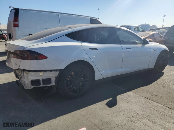 2015 Tesla Model S 85 kWh Battery with VIN 5YJSA1S1XFF097901, listed as a Copart auction lot 84973904 with 104,636 mi miles and Salvage Title. Bid and sale history available at carsss.com. Image 3.